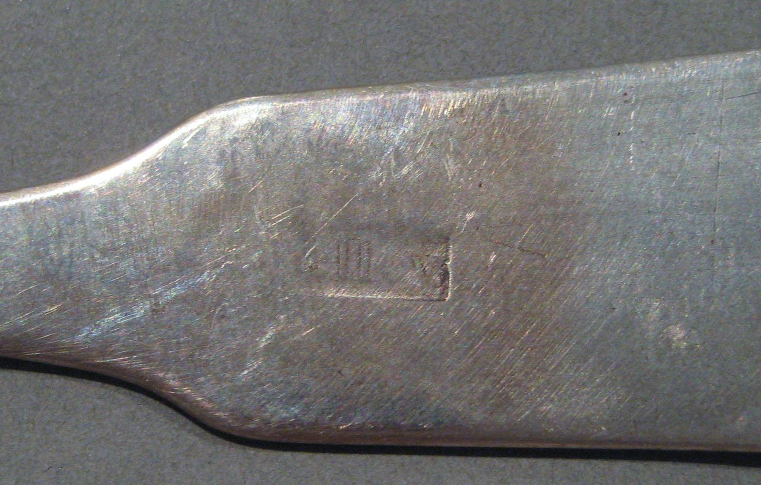 1998.0004.960.002 spoon mark