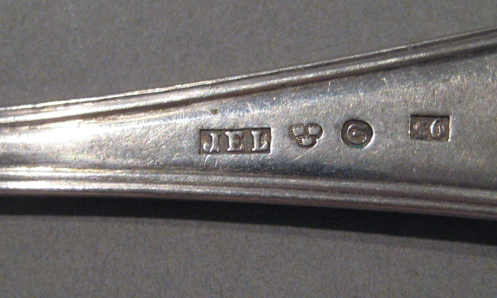 1998.0004.962.001 spoon marks