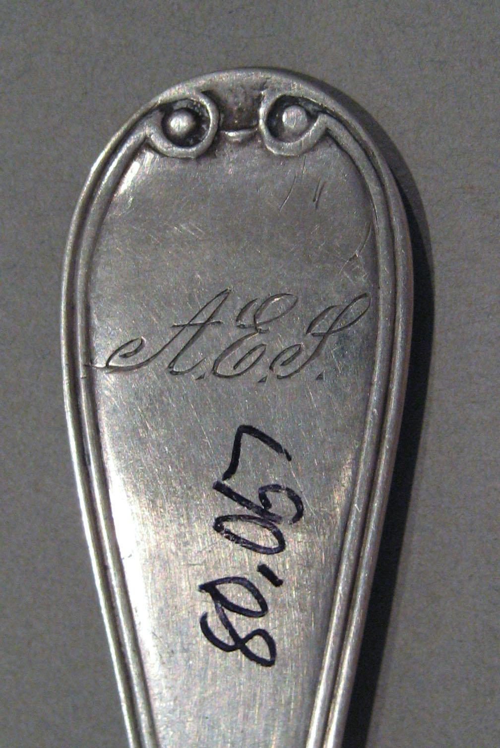 1998.0004.962.002 spoon engraving