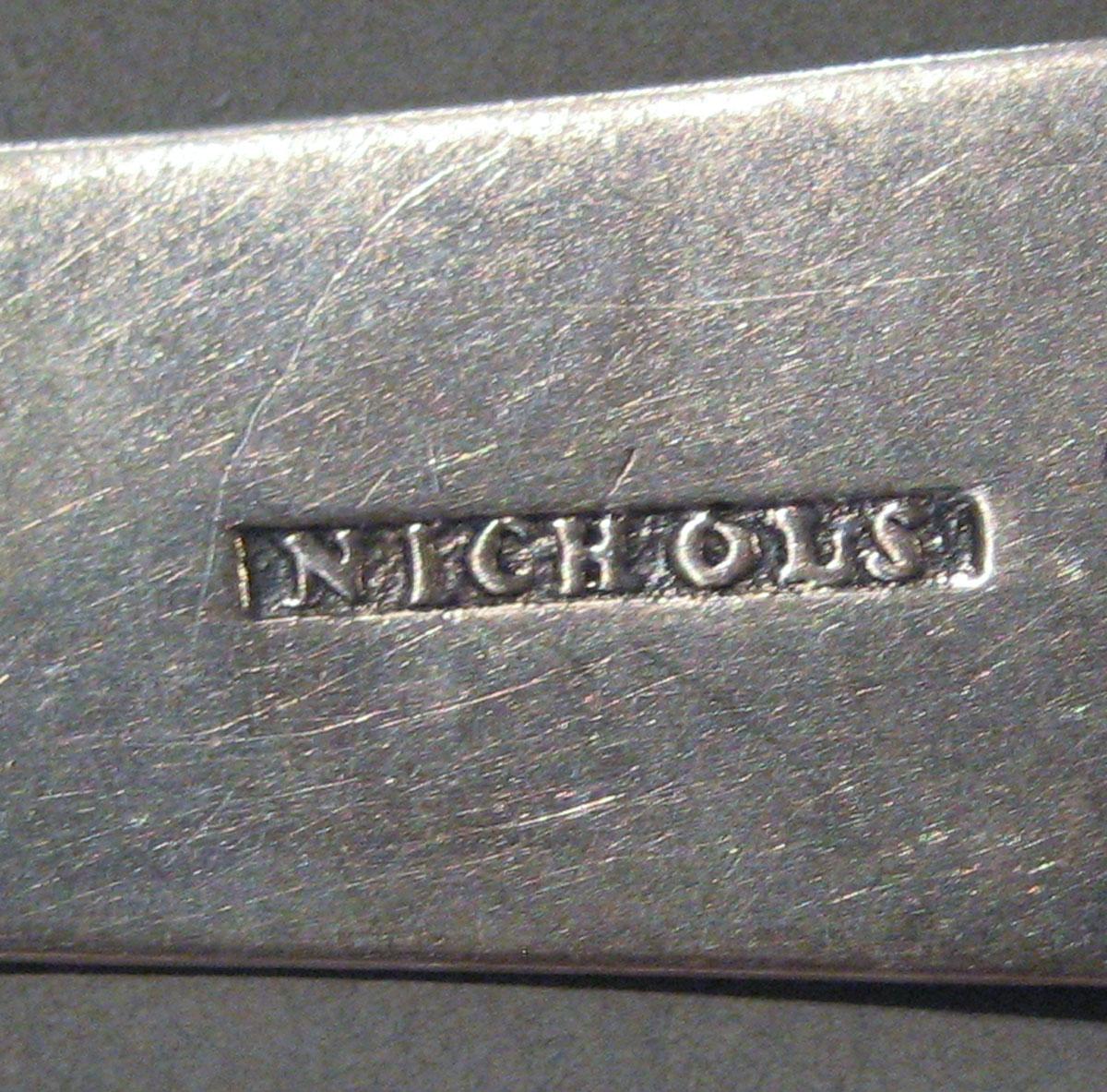1998.0004.972 spoon mark