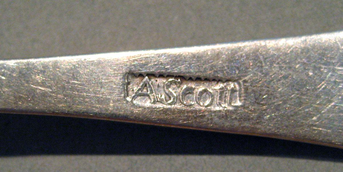 1998.0004.989 Silver Spoon mark