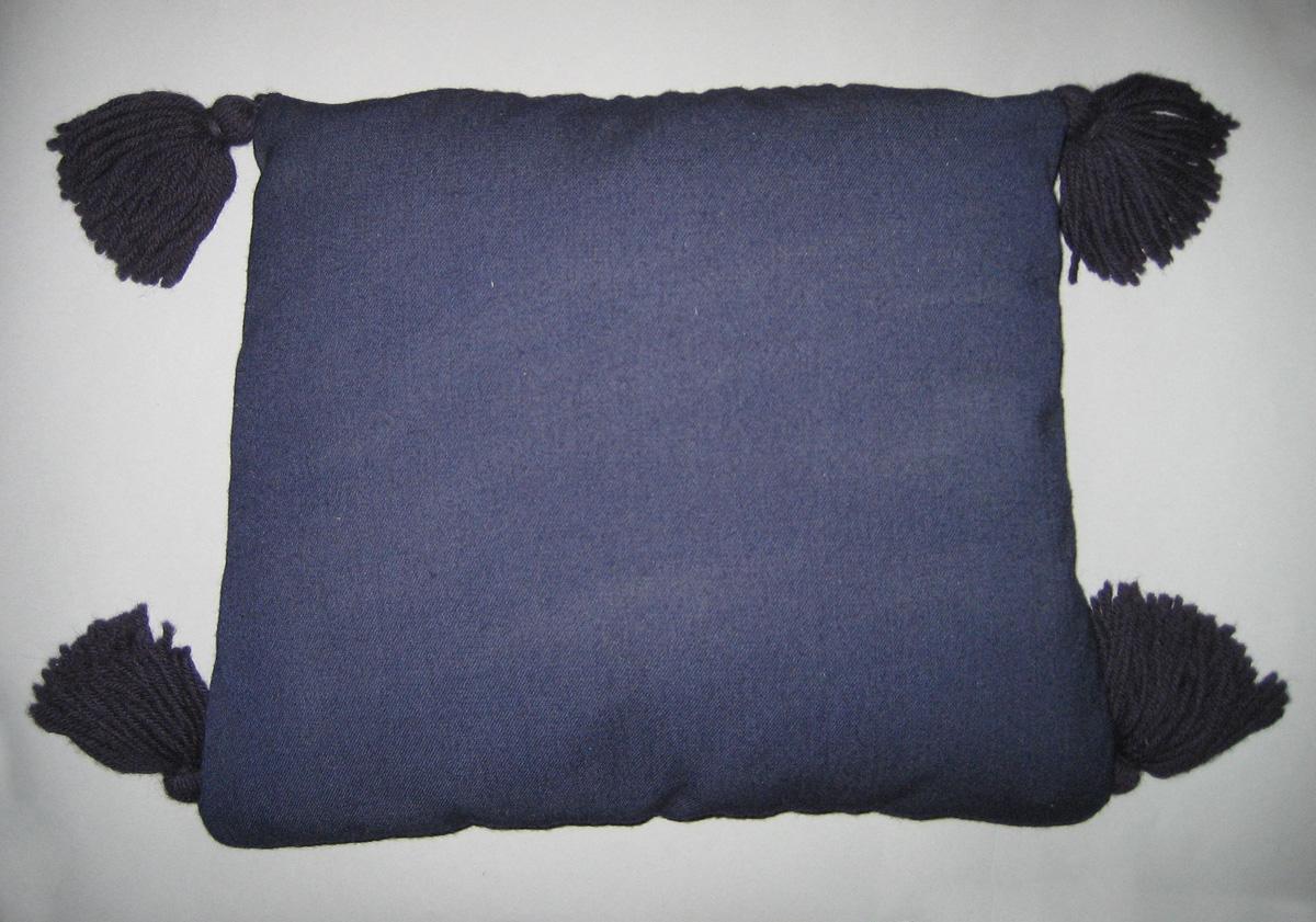 R2009.0011cushion for 1958.0693 view 1