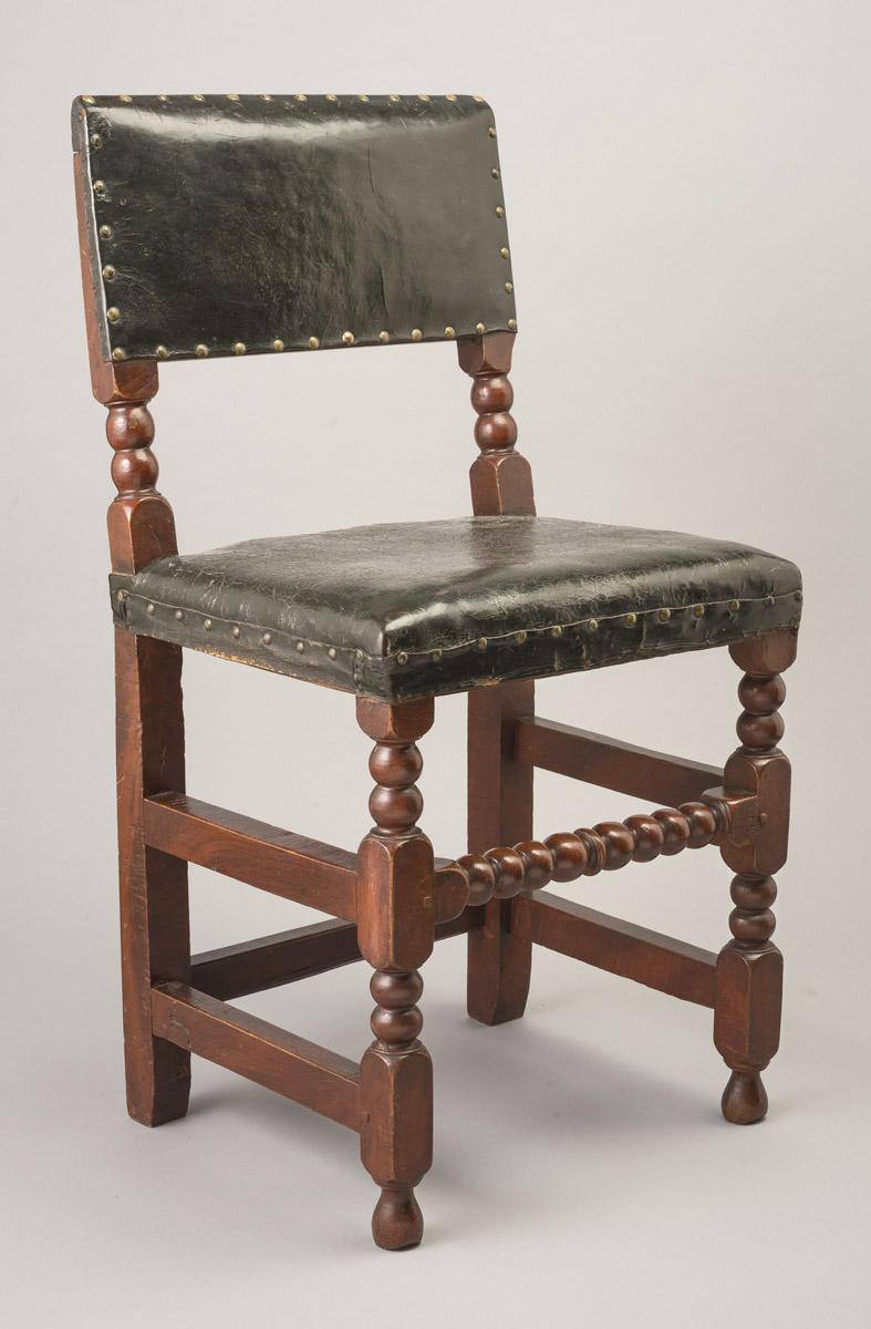 1958.0694 Chair, view 1