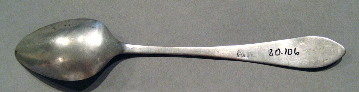 1998.0004.999 Silver Spoon underside