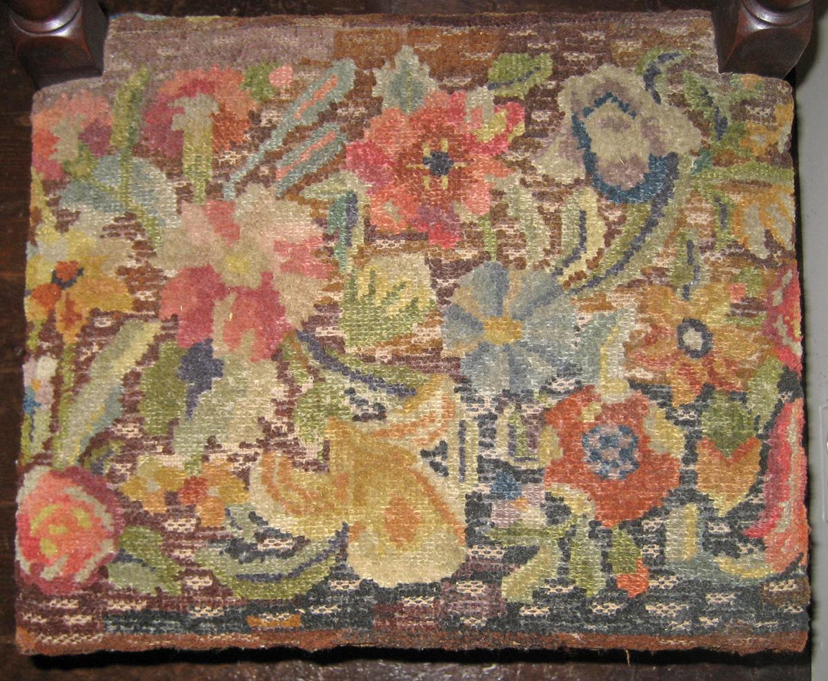 1958.0695 Chair view 3