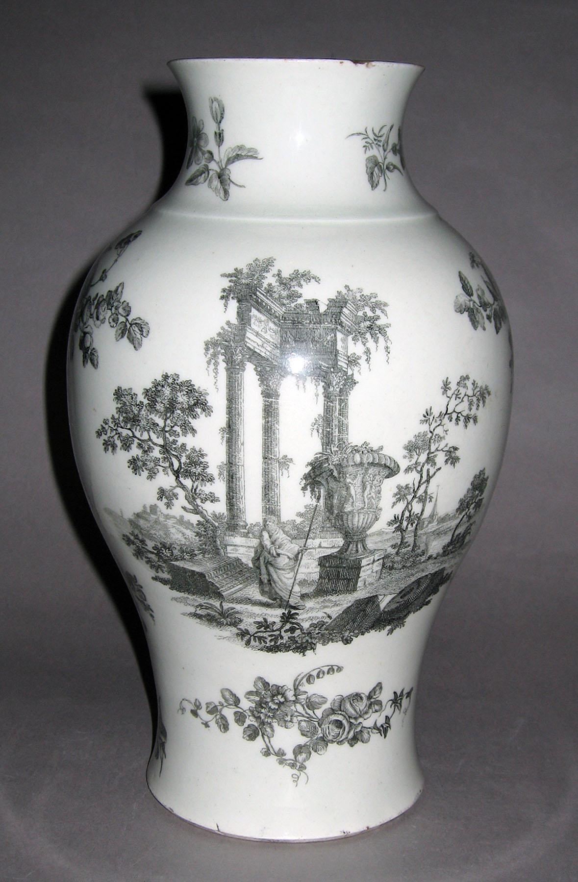1958.0706 Soft-paste porcelain vase (side 2)