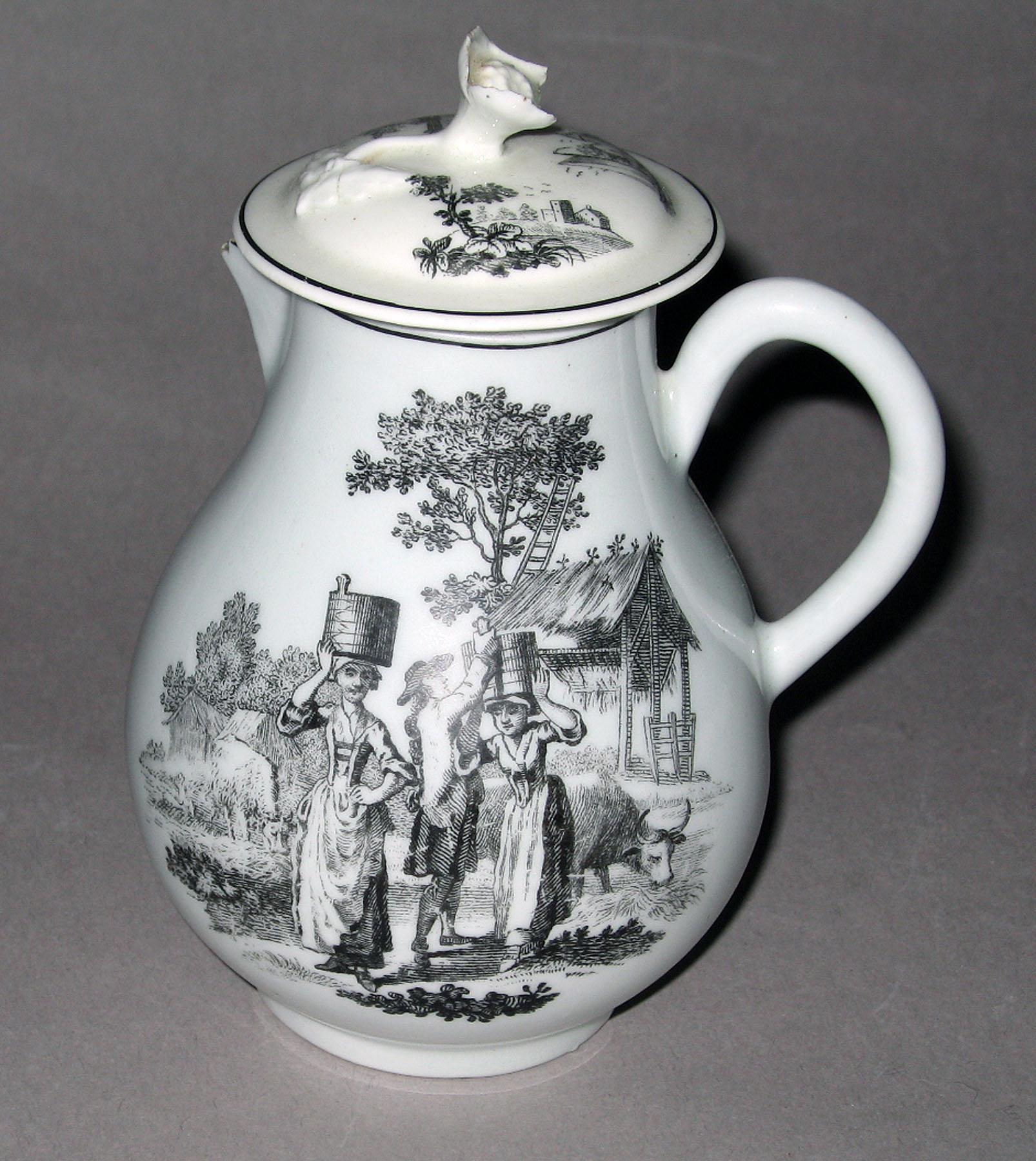 1958.0714 A, B Worcester soft-paste porcelain cream pot