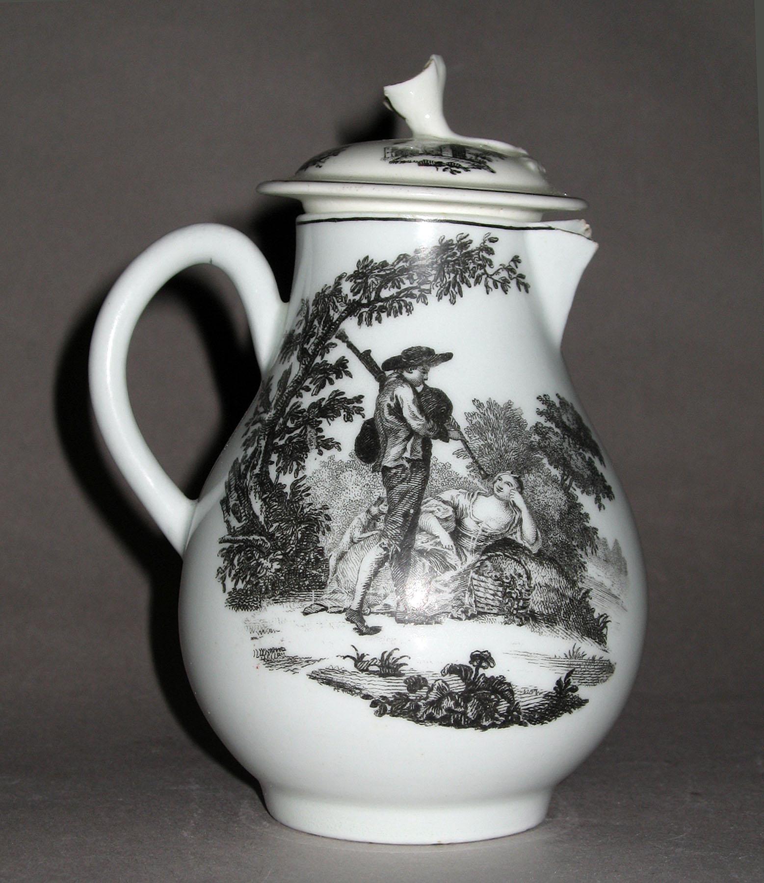 1958.0714 A, B Worcester soft-paste porcelain cream pot (side 2)