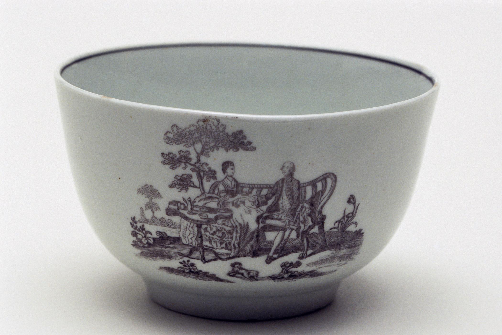 1958.0716 Worcester soft-paste porcelain bowl (Side 1)
