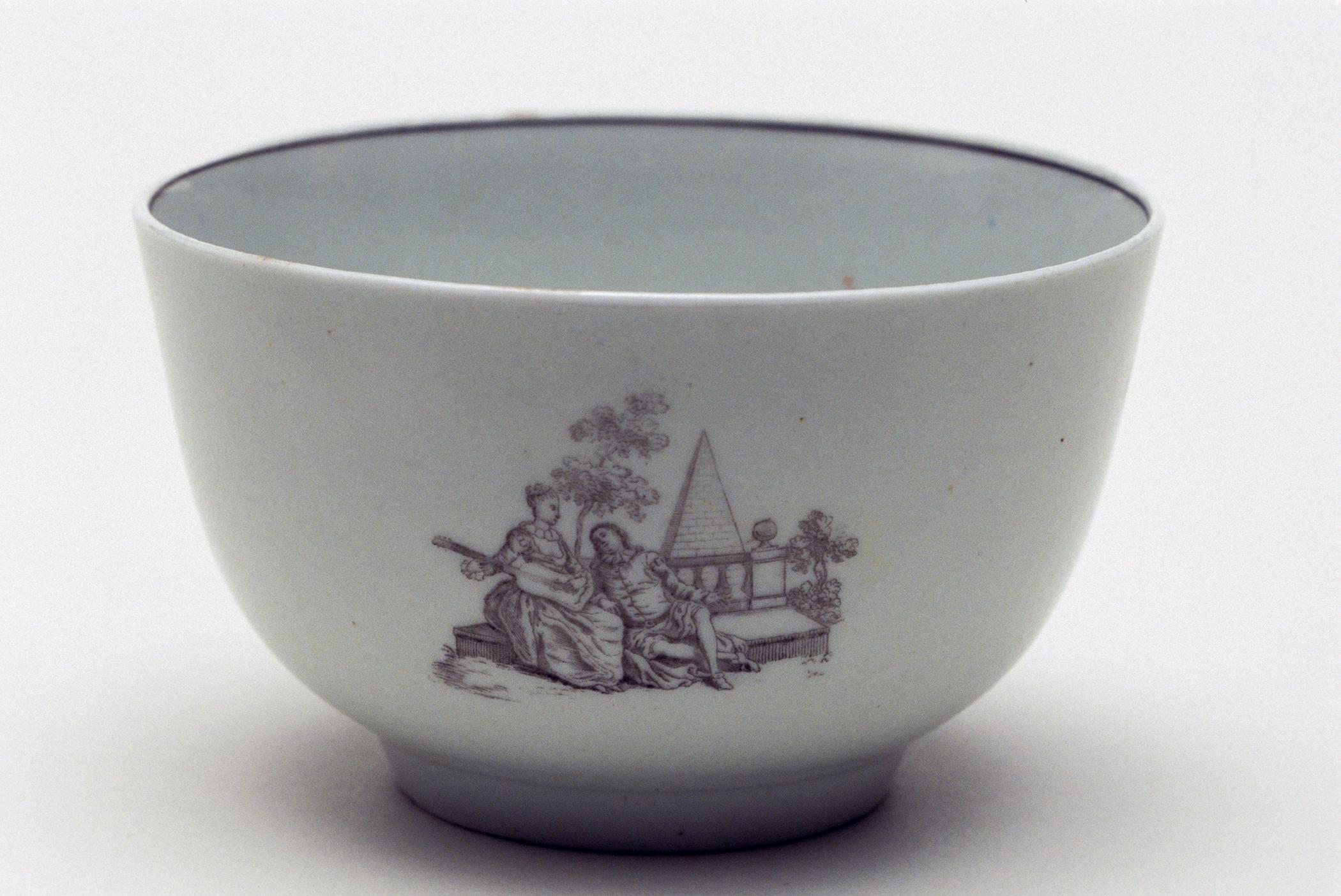 1958.0716 Worcester soft-paste porcelain bowl (Side 3)