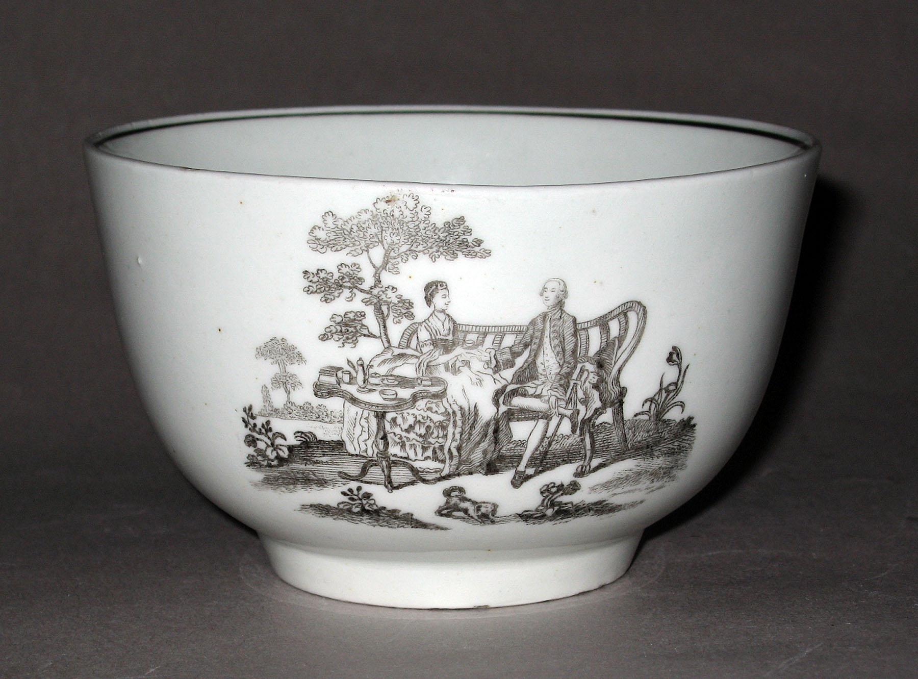 1958.0716 Worcester soft-paste porcelain bowl (side 1-view 2)