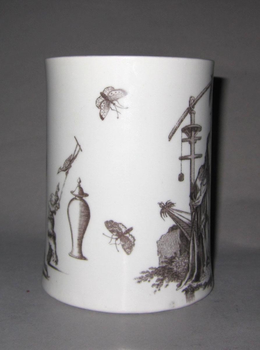 1958.0728 Porcelain mug face 2