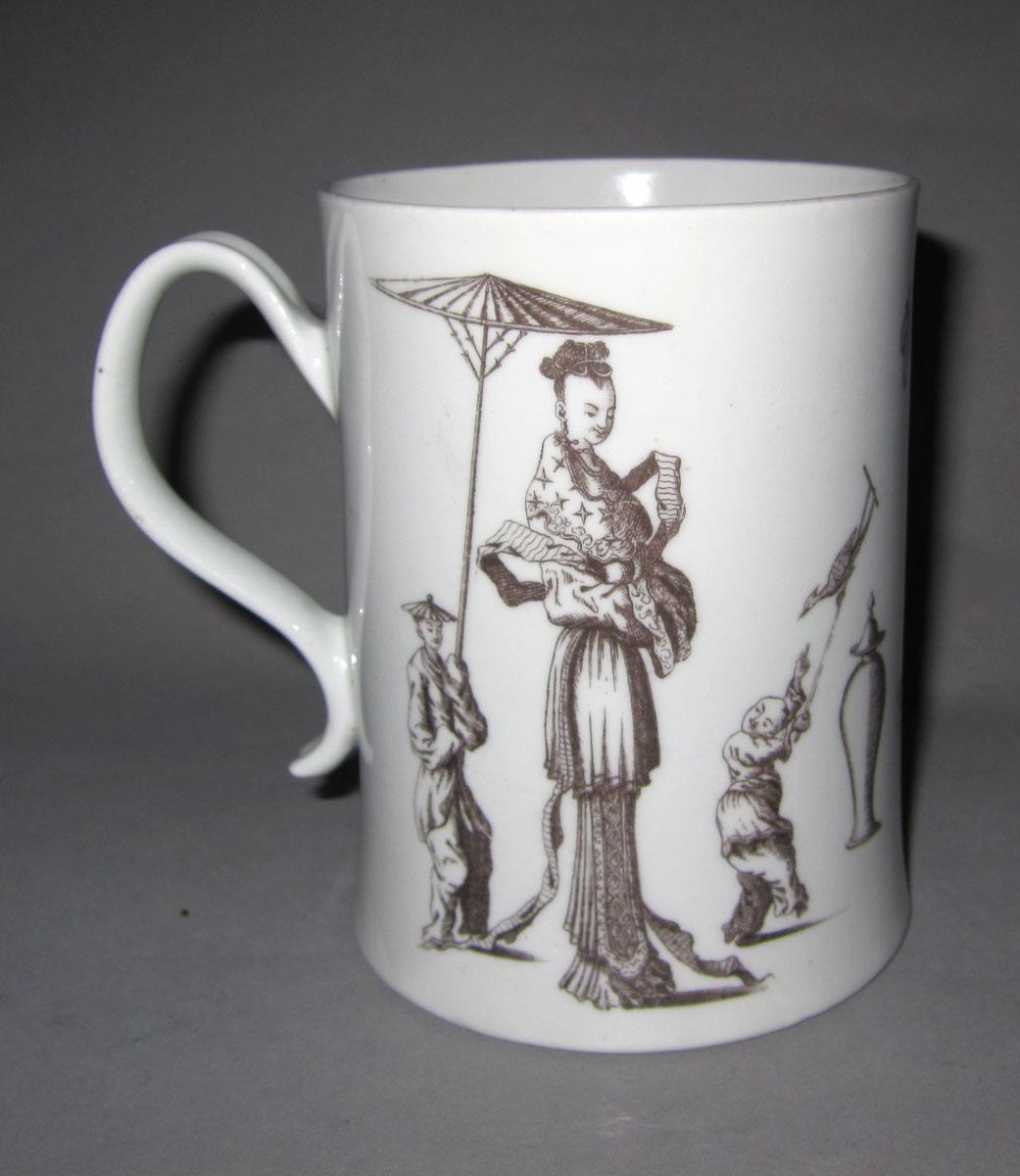 1958.0728 Porcelain mug face 3