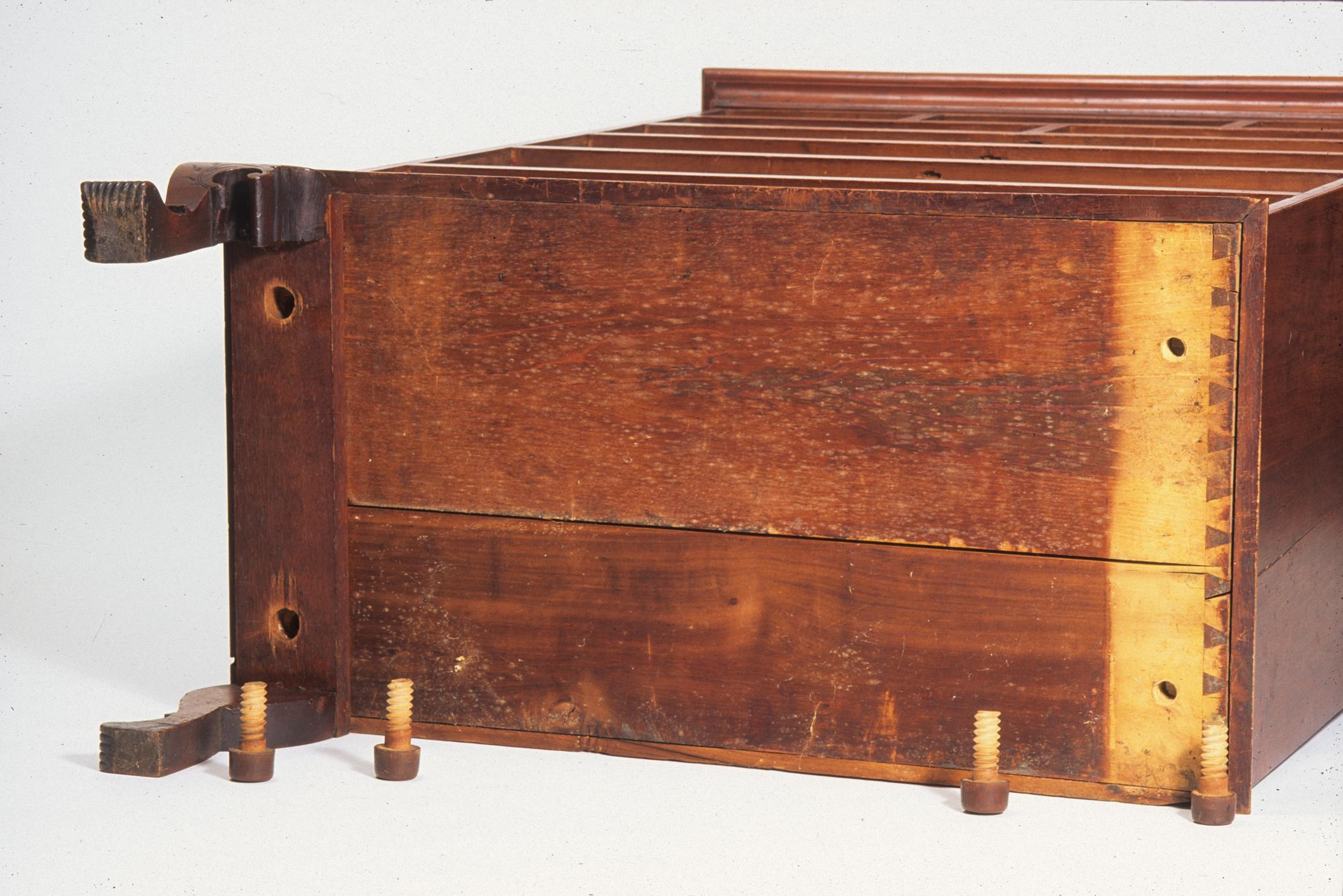 1998.0013 Chest of drawers, Tall Chest Detail 1