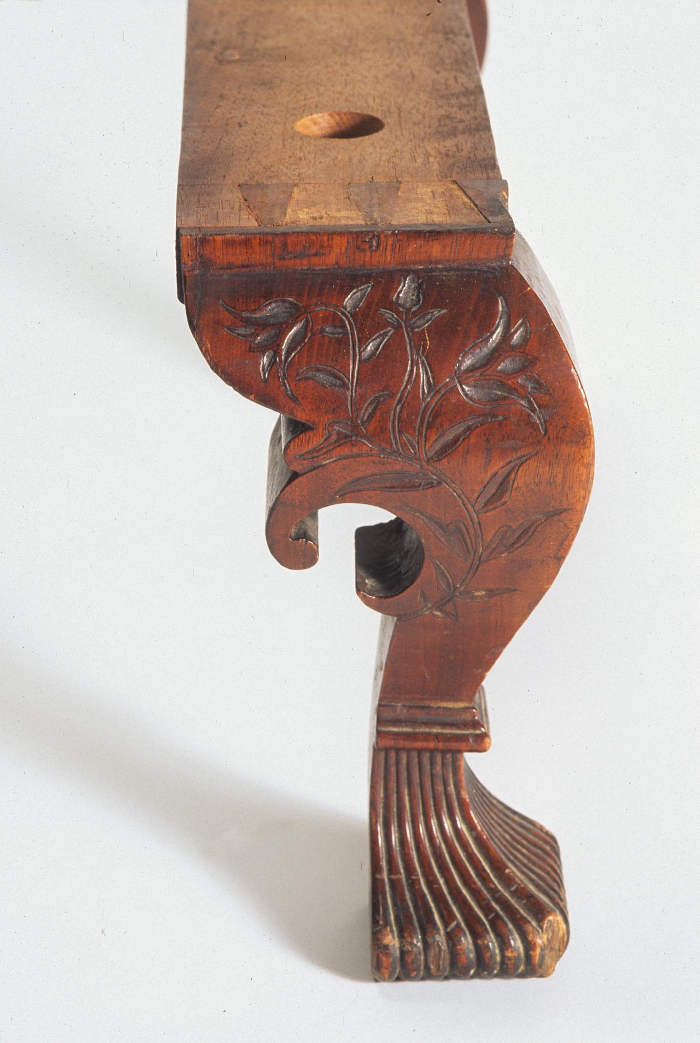1998.0013 Chest of drawers, Tall Chest Detail 3