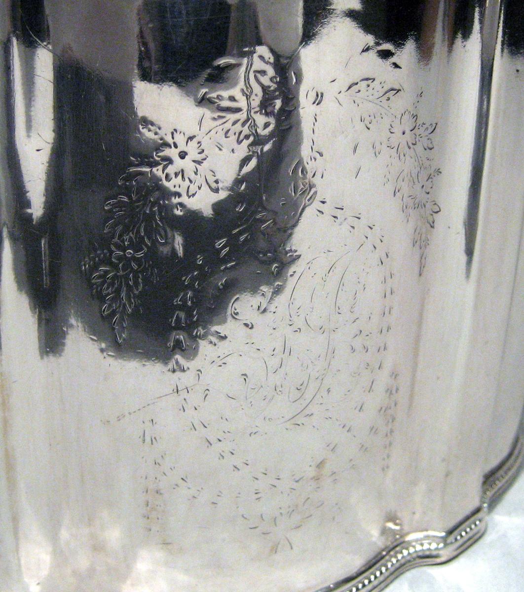 1998.0019 Silver Teapot engraving 1