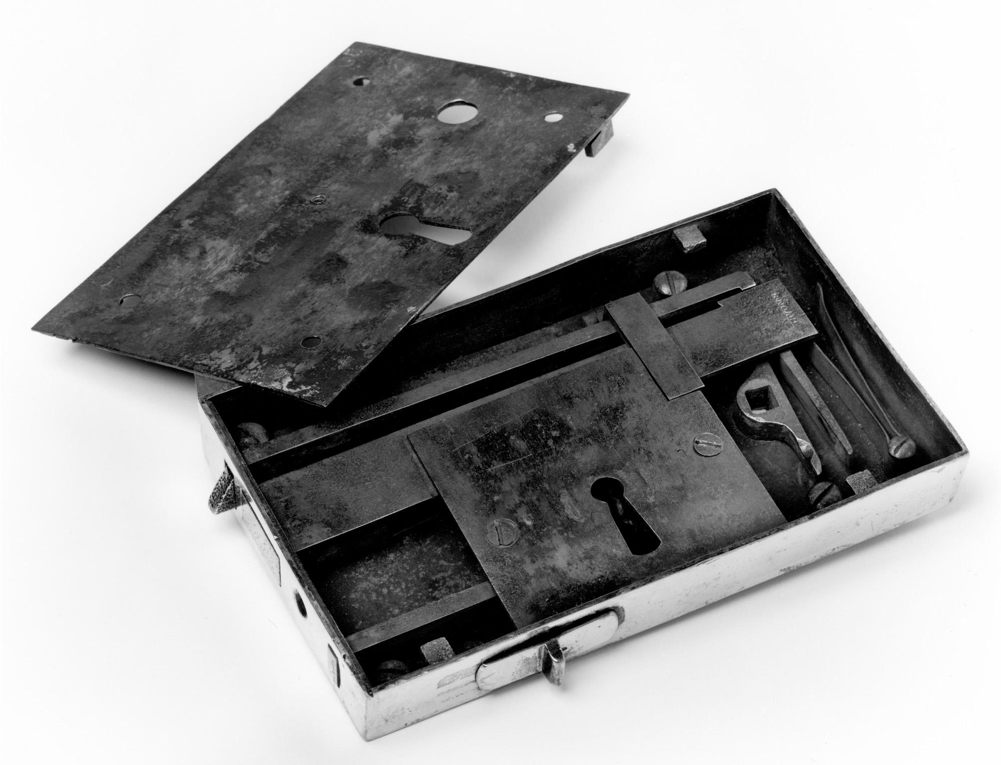 1998.0021.004 Lock, Rim Lock