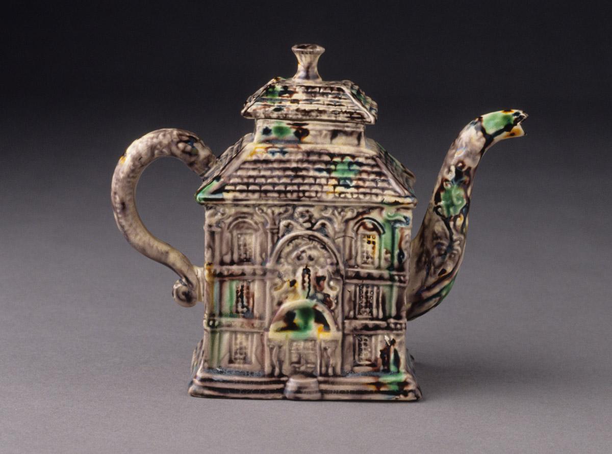 1998.0028.010 A, B Teapot