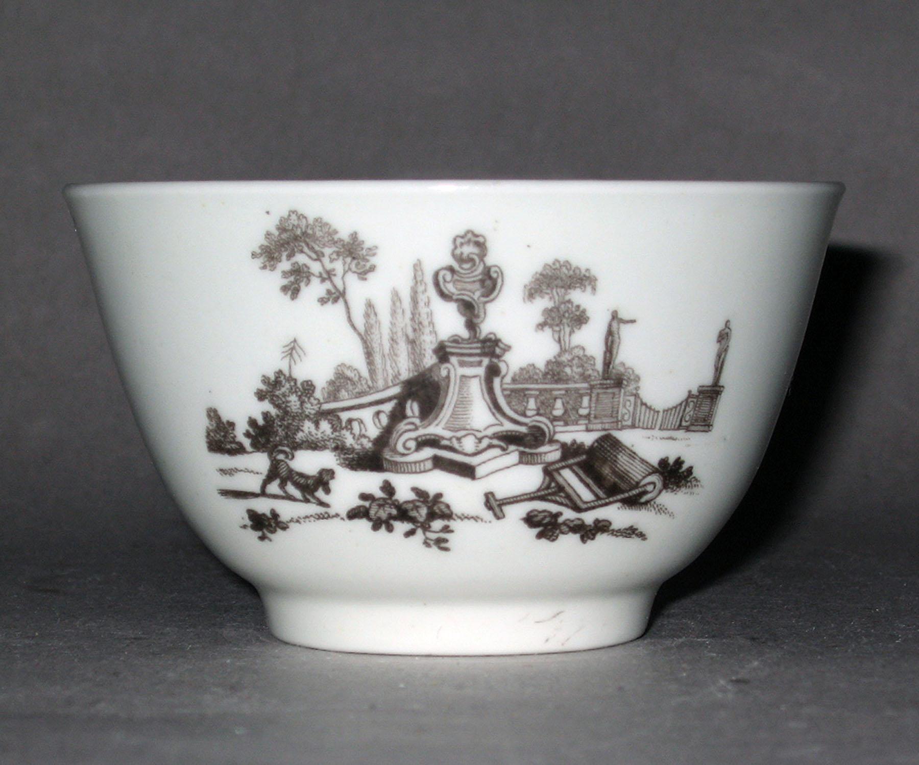 1958.0736 Soft-paste porcelain teabowl (side 2)