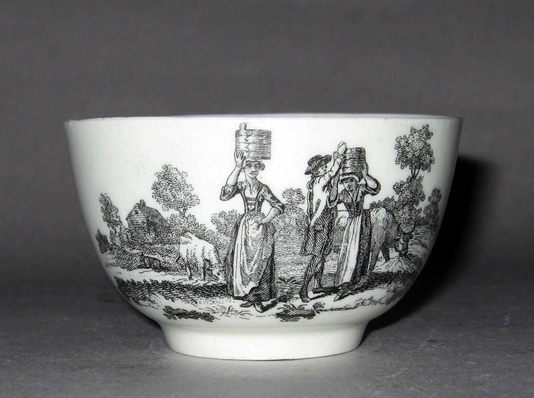 1958.0738 Soft-paste porcelain teabowl (side 1)