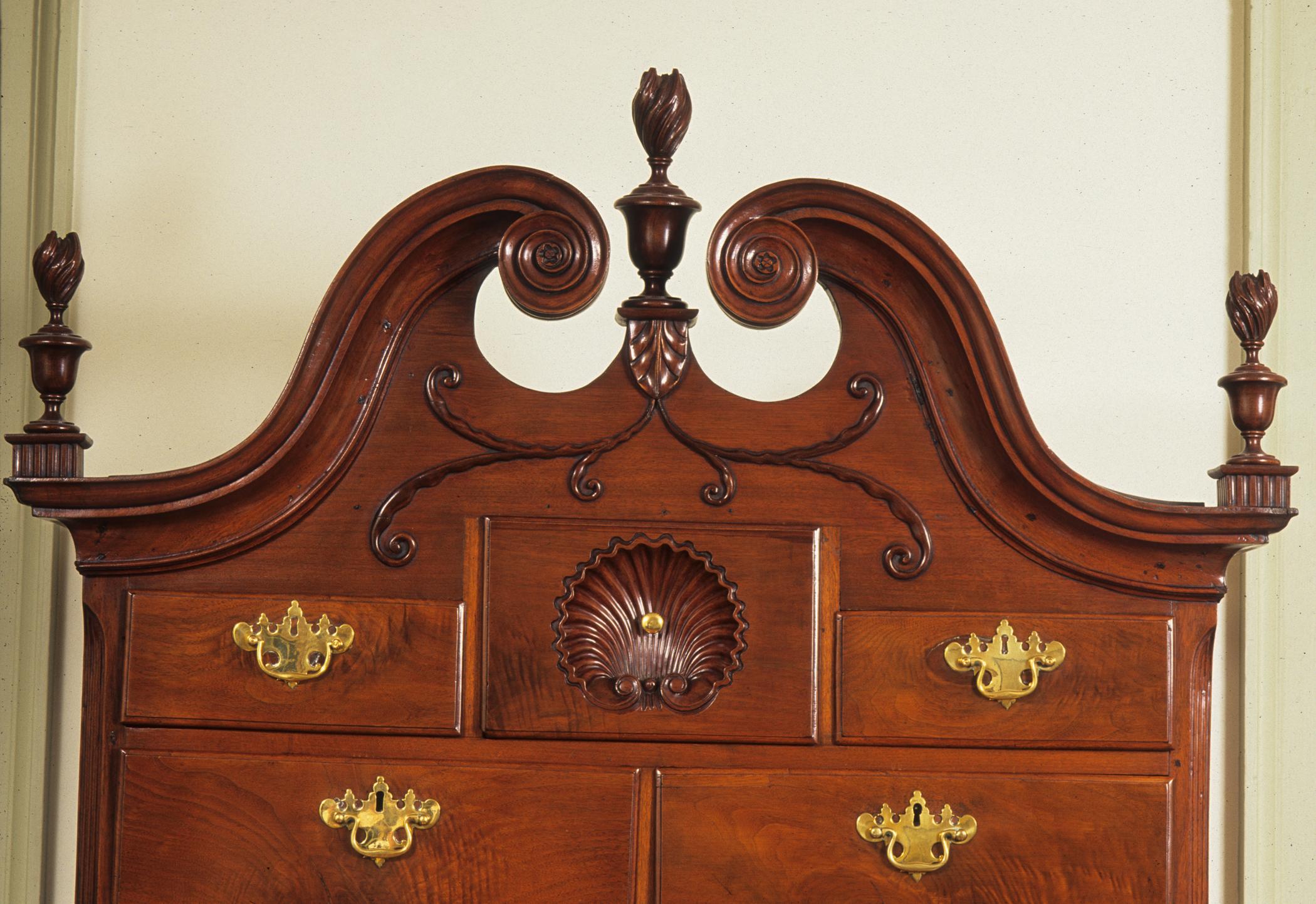1999.0001.001 Chest of drawers, detail 1