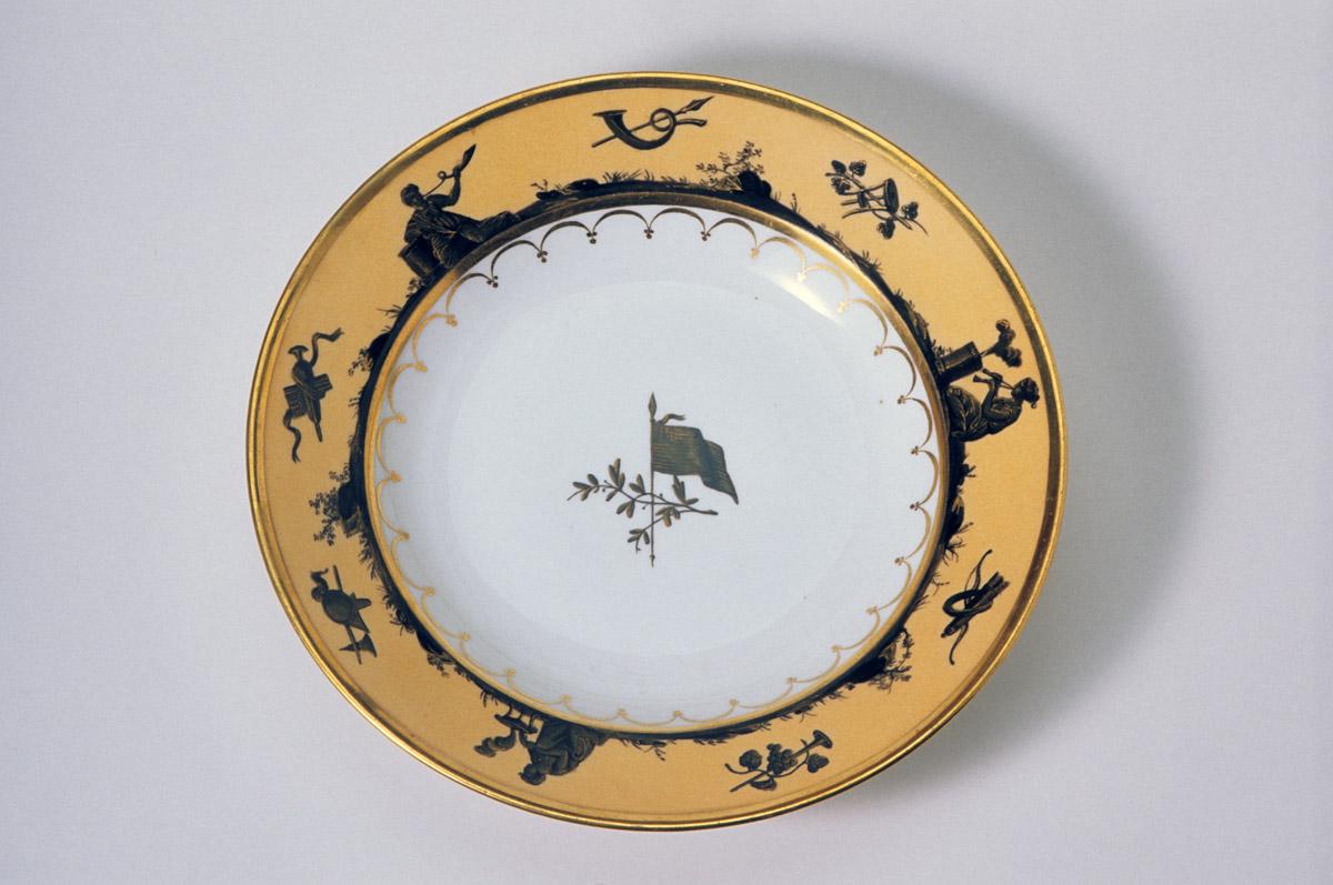 1998.0008.001 Plate
