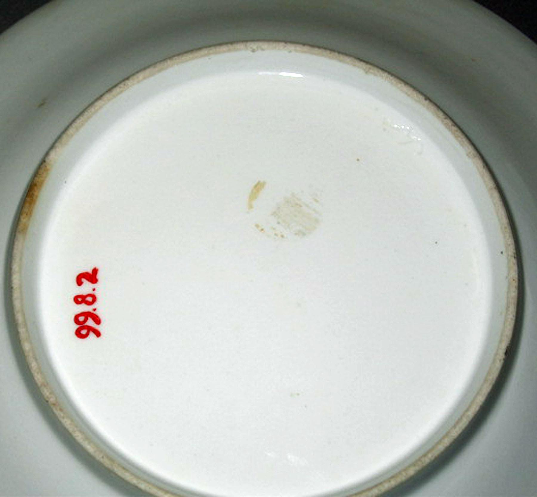 1999.0008.002 Porcelain soup plate (underside)