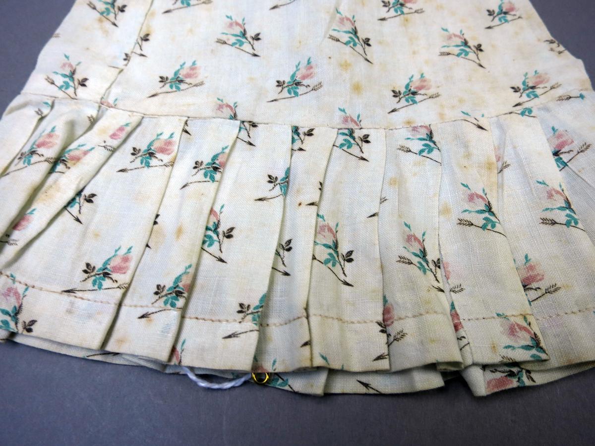 1999.0015.013 Skirt, Ruffle