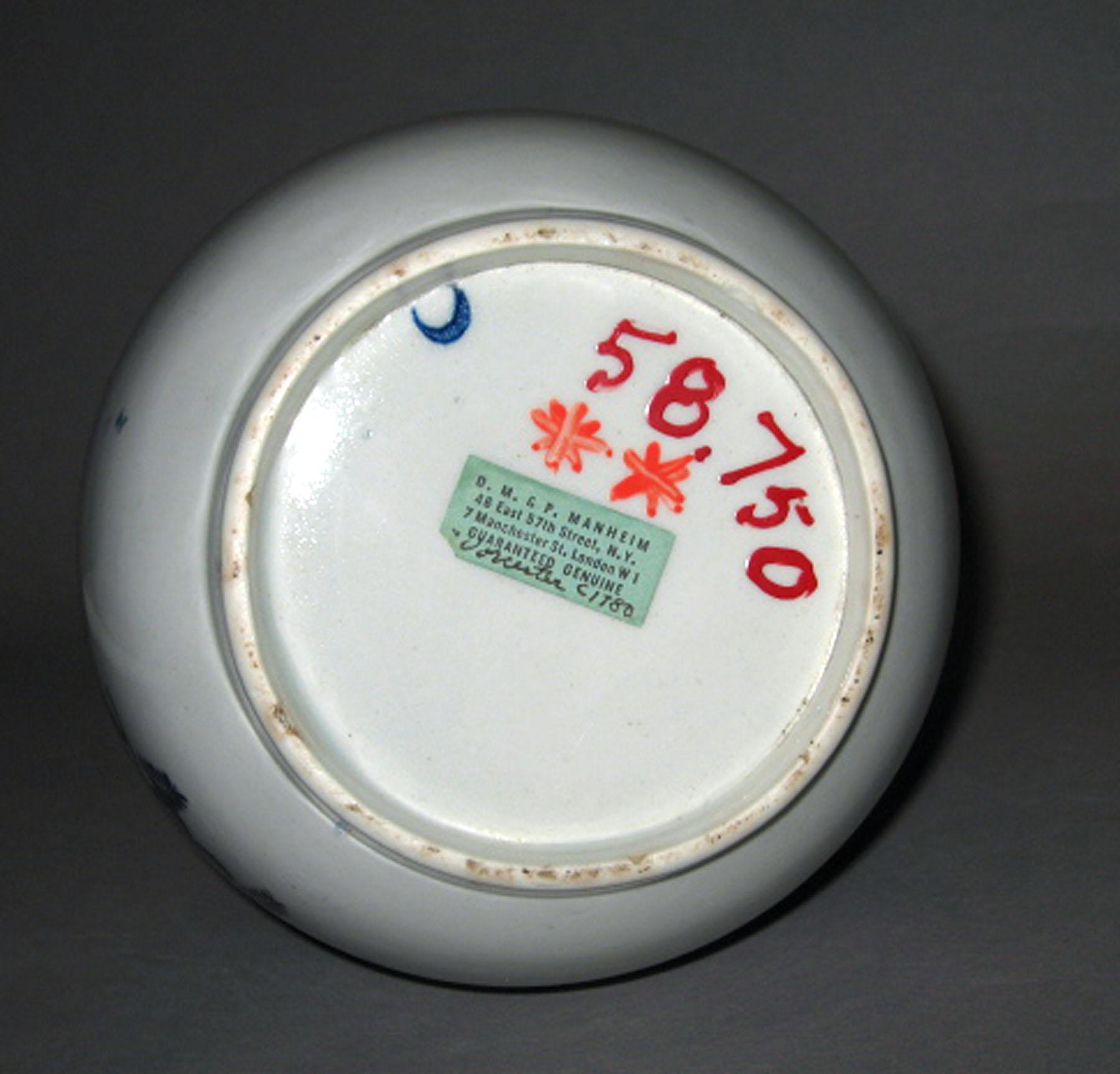 1958.0750 Worcester porcelain bottle (underside)