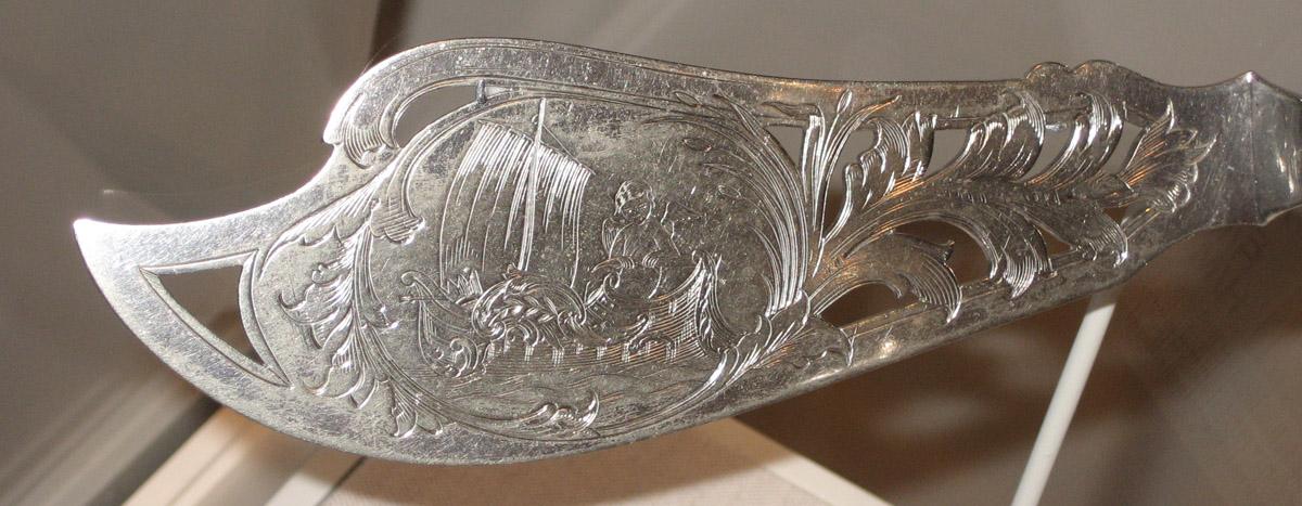 1999.0023 Knife detail