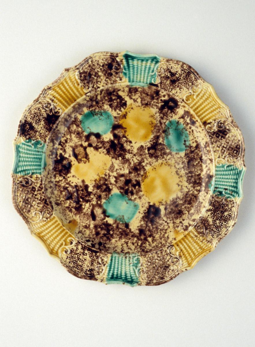 1999.0028.003 Plate