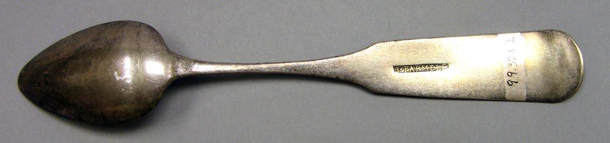 1999.0032.001.002 Silver Spoon underside
