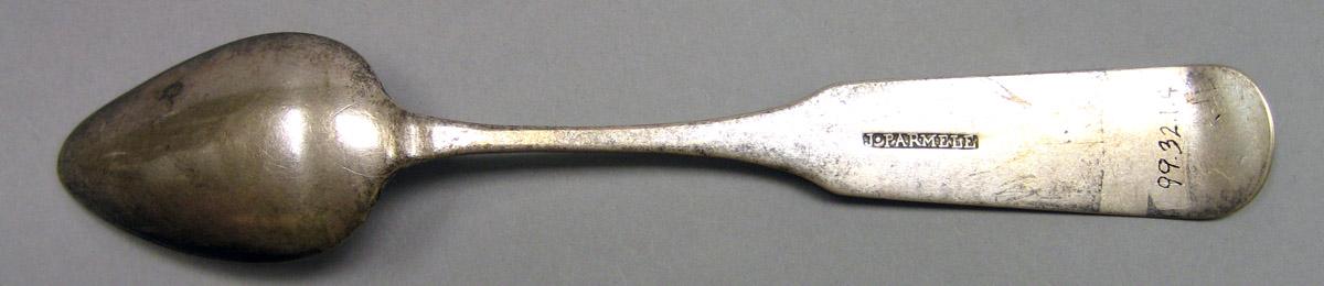 1999.0032.001.004 Silver Spoon underside