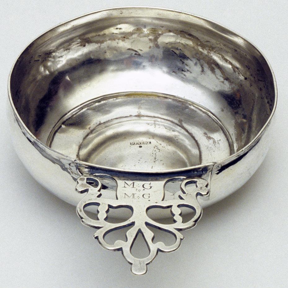 1999.0034 Porringer, view 1