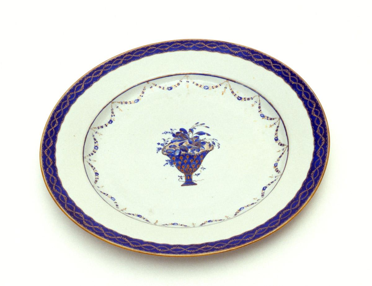 1999.0035.002 Porcelain Plate