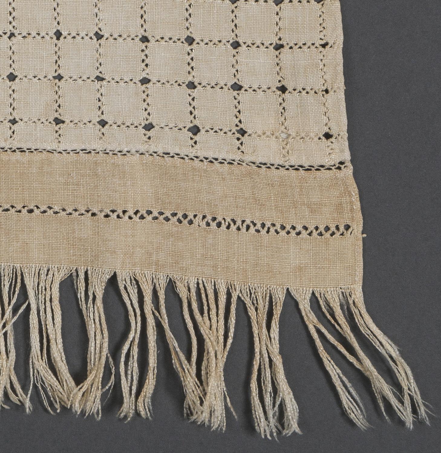 2000.0007.021 Towel, detail 5