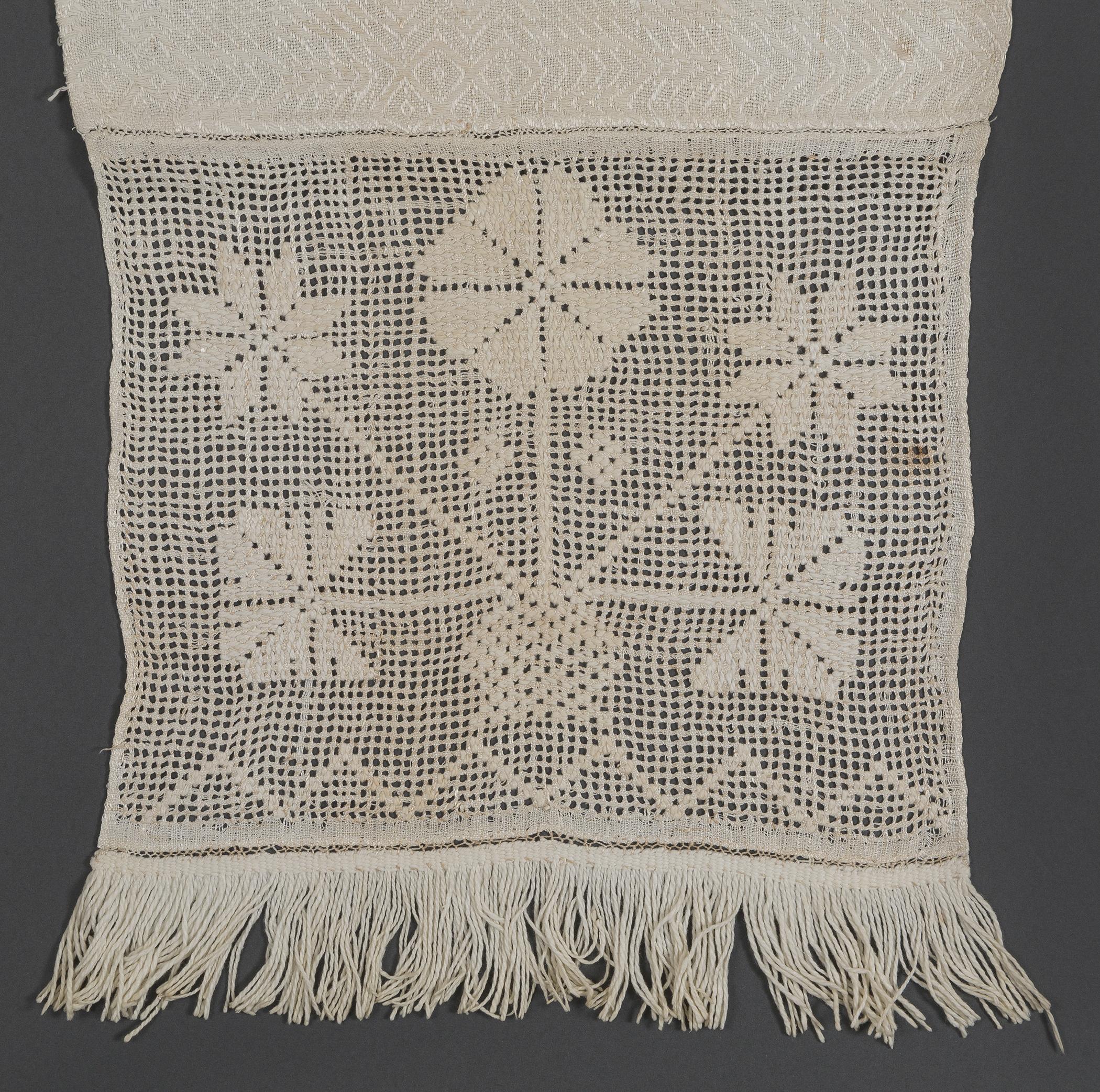 2000.0007.022 Towel, detail 2