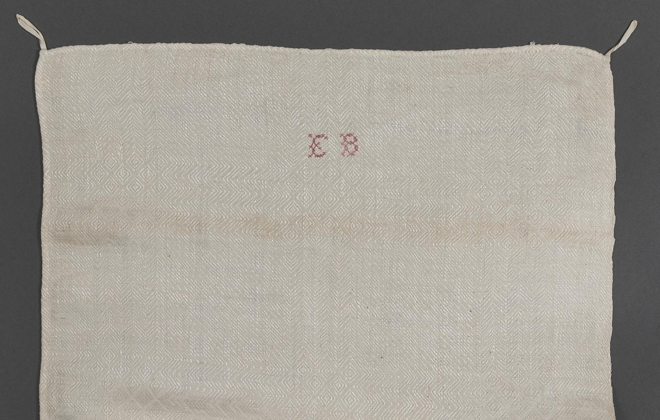 2000.0007.060 Towel, detail 1