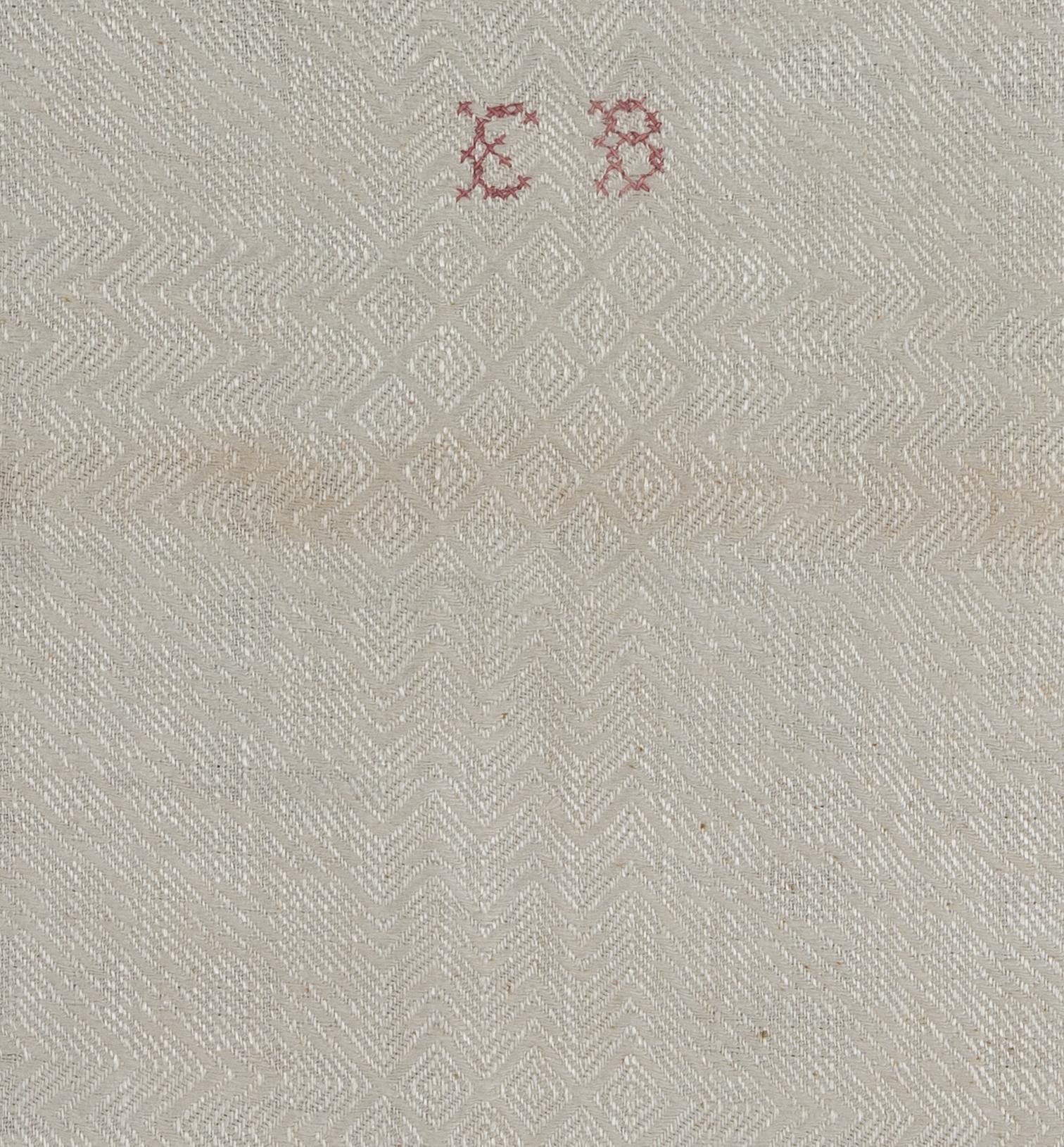 2000.0007.060 Towel, detail 2