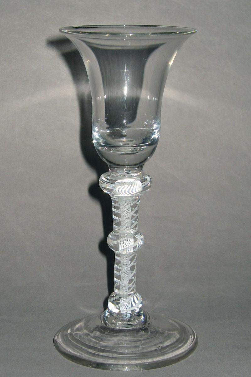 2000.0010.006 Glass wineglass