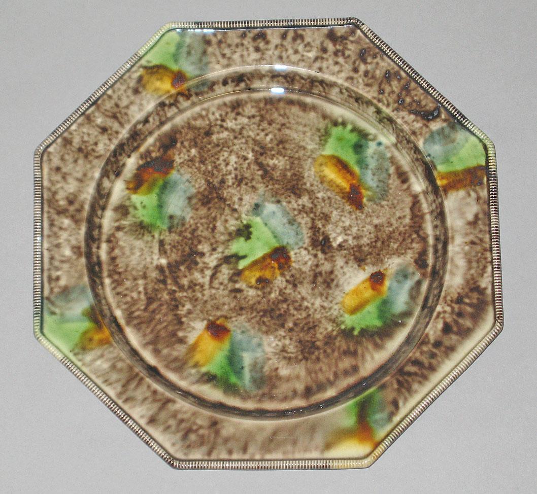 2000.0010.007.006 Creamware plate