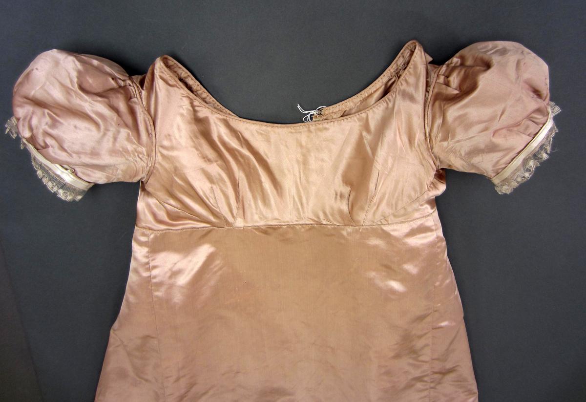 2000.0017.001 Dress, Bodice