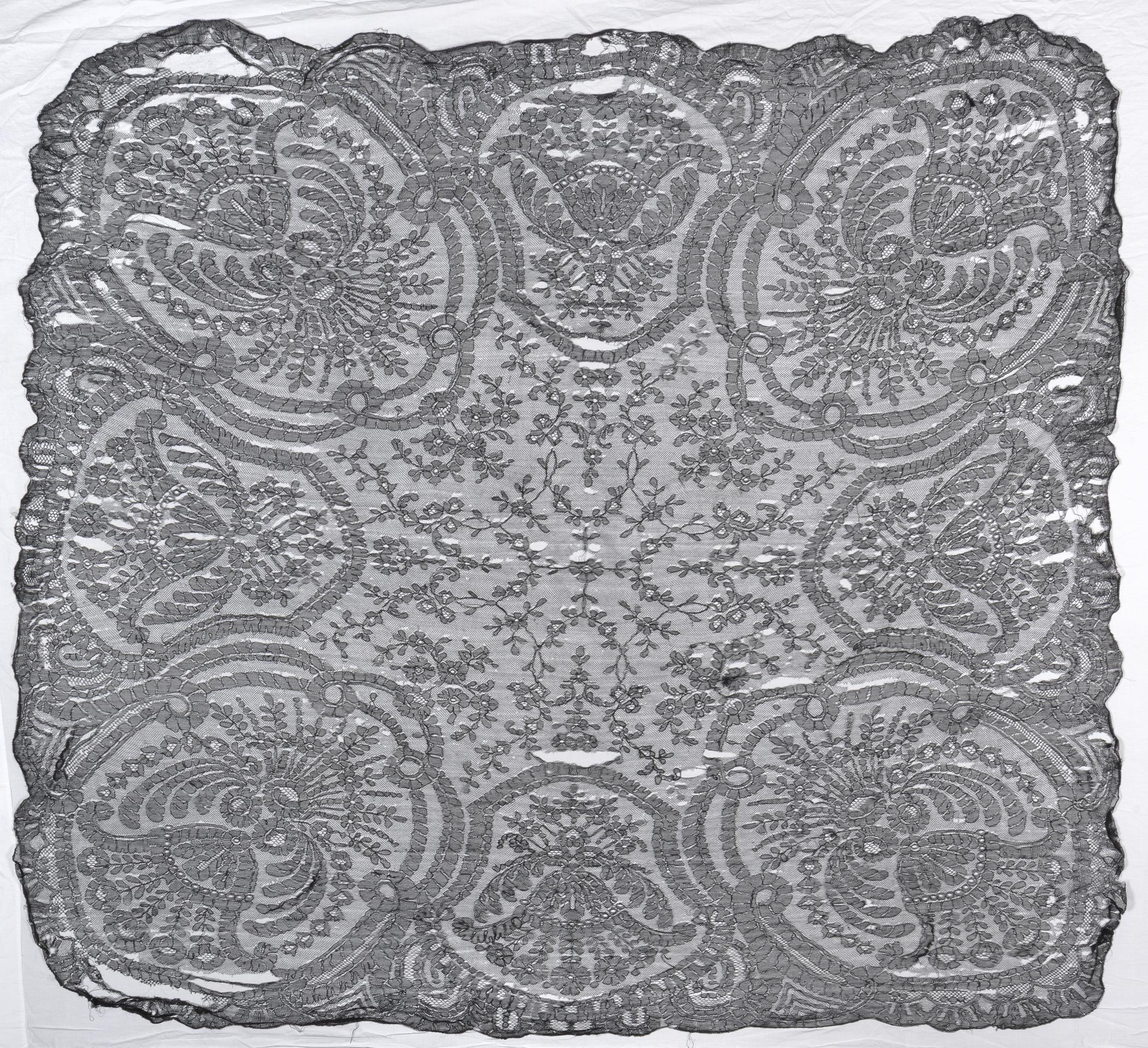 2000.0040.002 Shawl. view 1