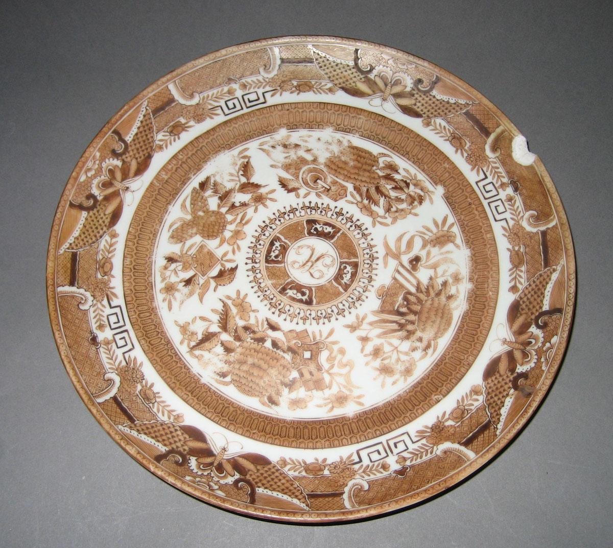 2000.0057.040 Porcelain Plate