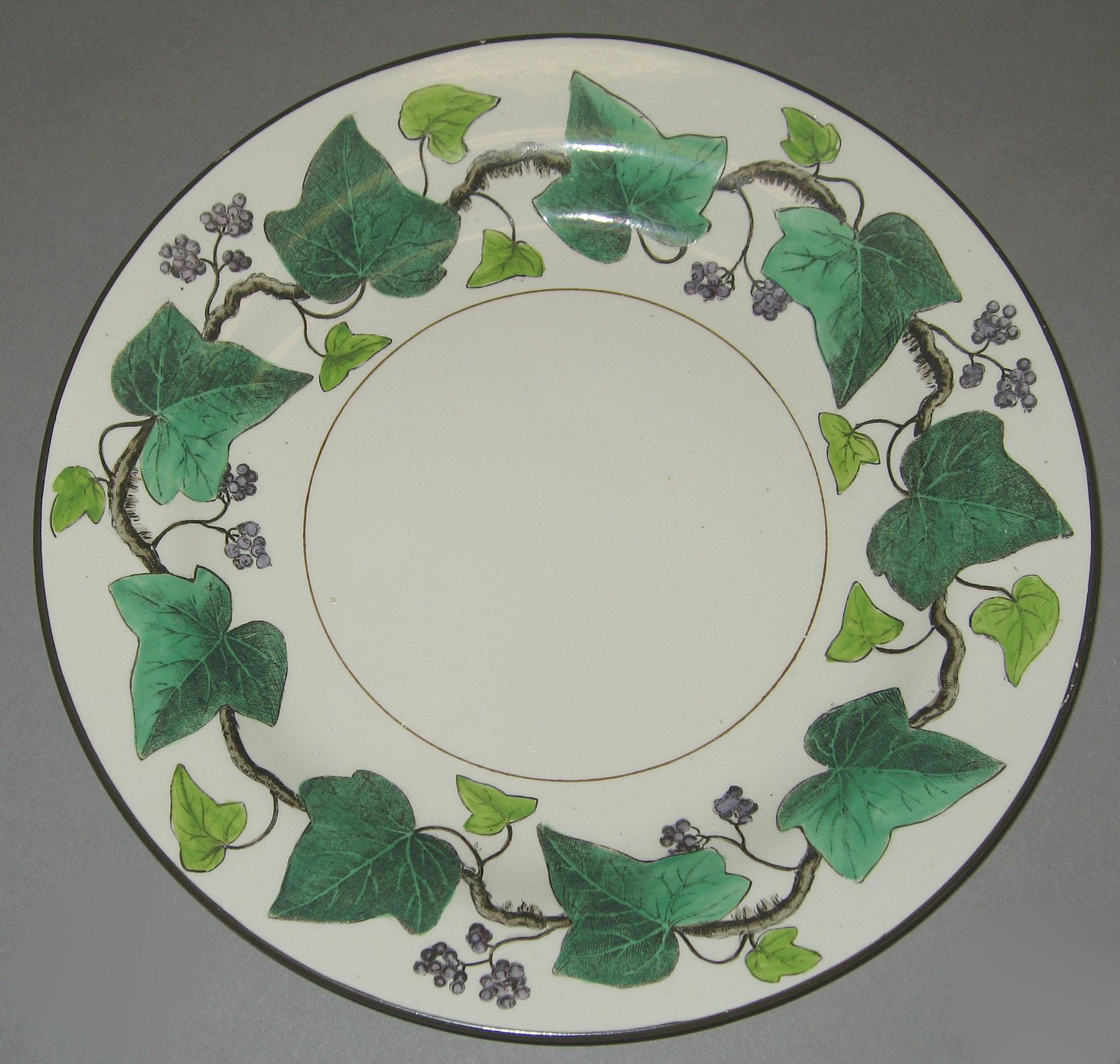 2000.0057.043.046 Creamware plate