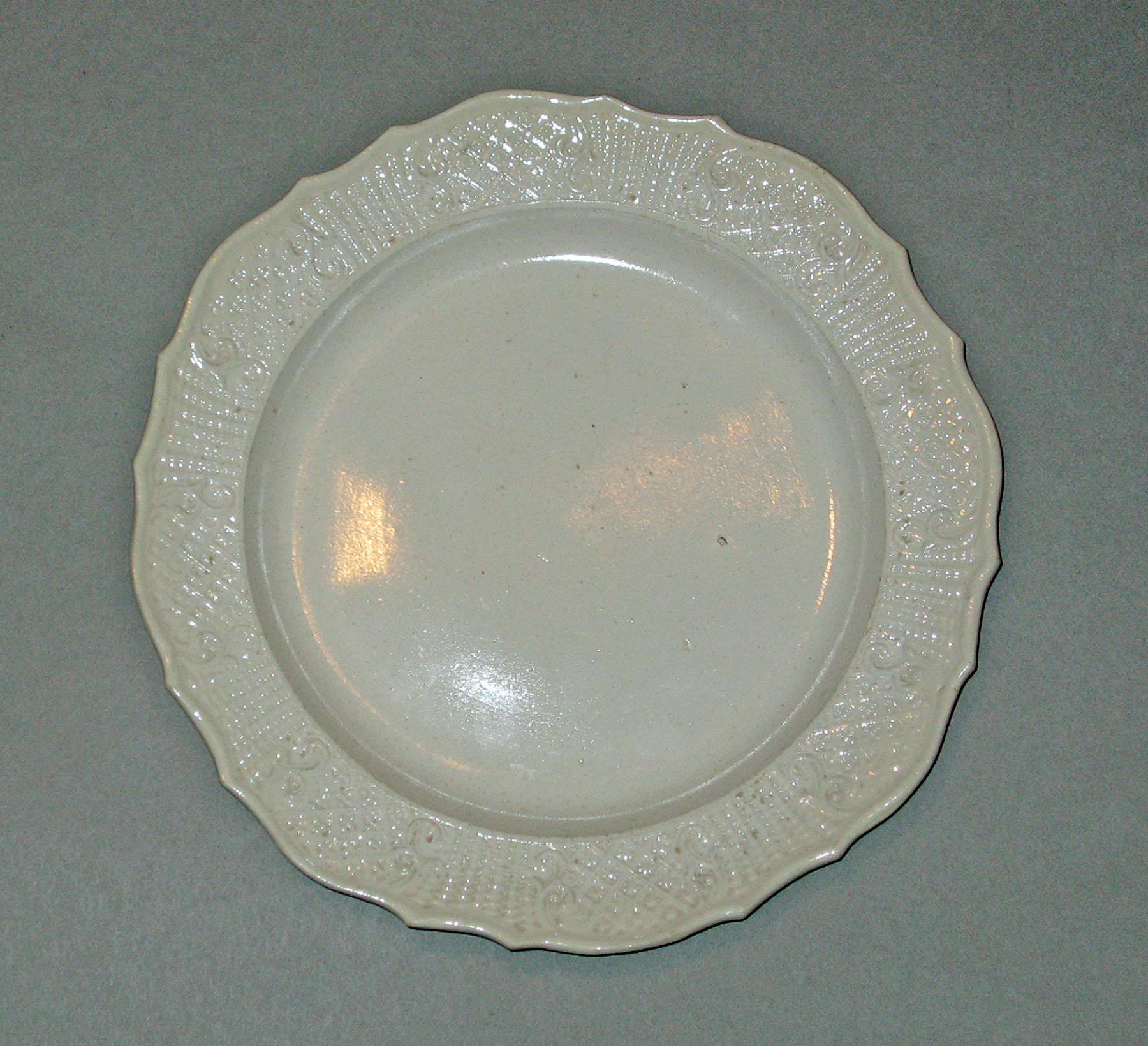 1958.0814 Stoneware plate