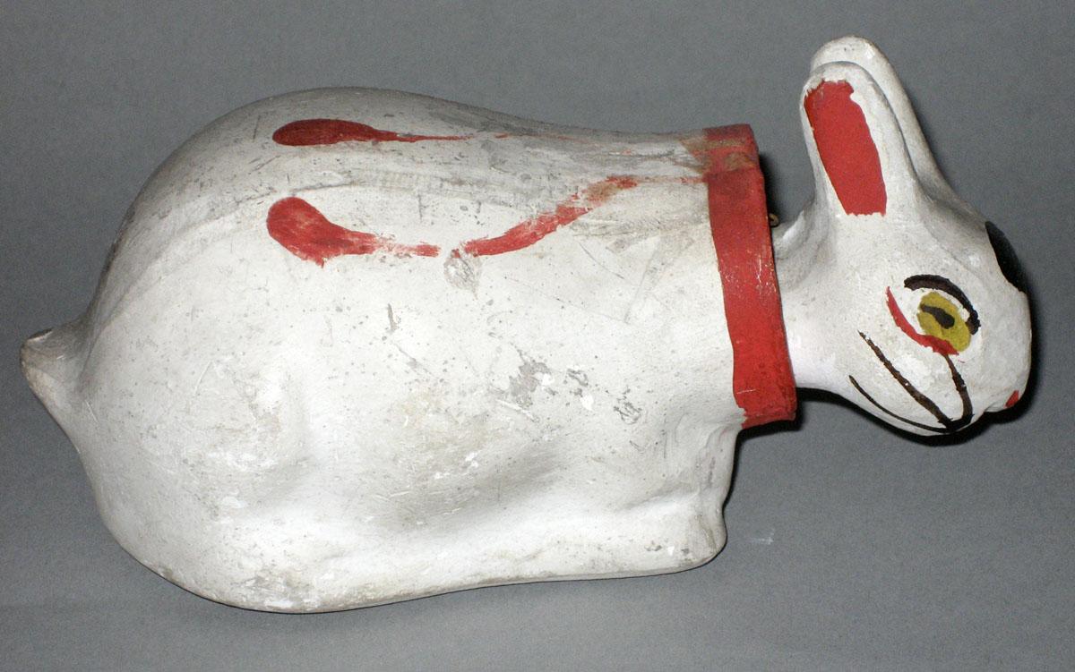 2000.0057.051 Figure (rabbit) view 2
