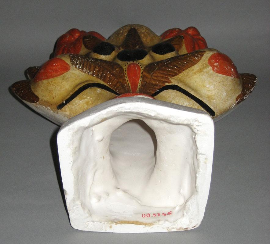 2000.0057.065 Figure (fruit garniture) underside