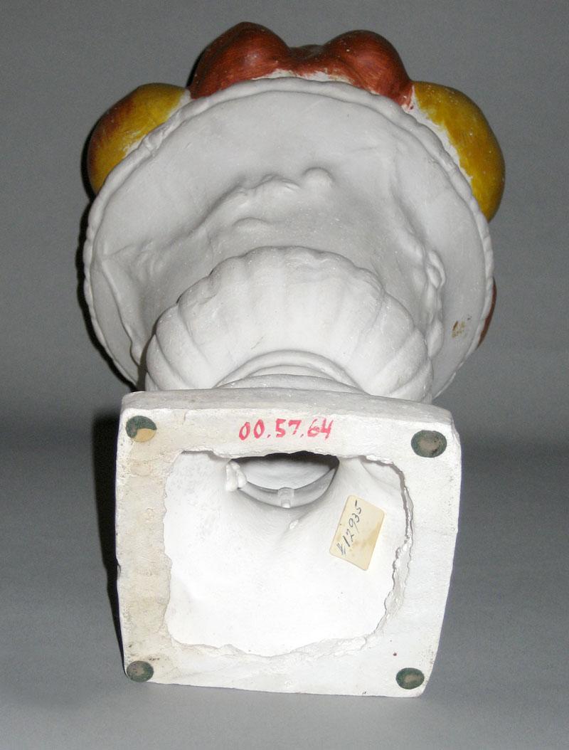 2000.0057.059 Figure group underside