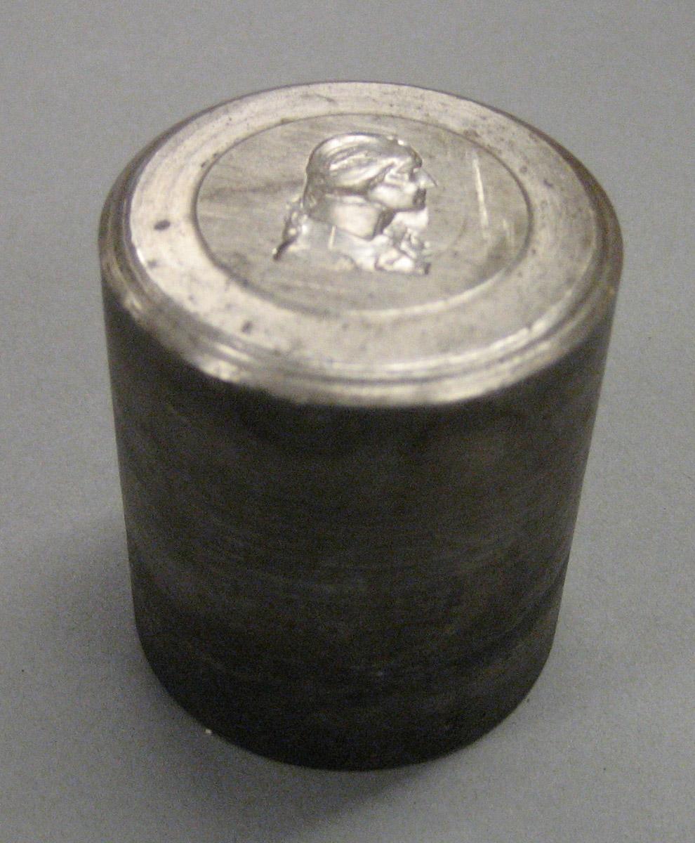 2000.0058.001 Die